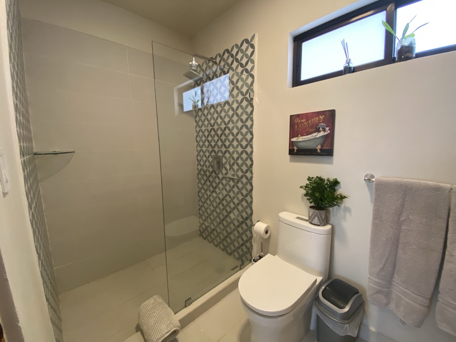 The bathroom at Casa Lunax